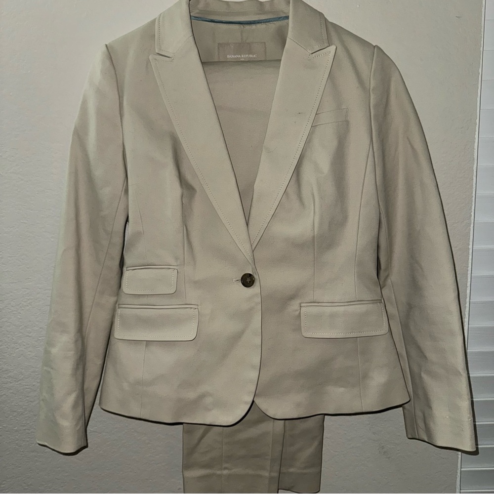Banana Republic 3 piece Suit